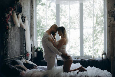 17 Things Happy Couples Need To Do Before They Go to Sleep