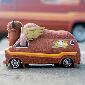 The Bison Van Vinyl Figure by Jeremy Fish x 3DRetro