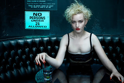 Julia Garner Picture