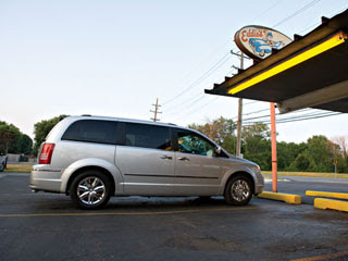 2008 Chrysler Town and Country-2