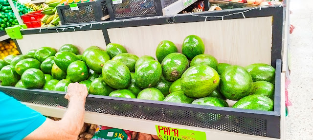 Aguacates en un mercado de La Calera - Cundinamarca