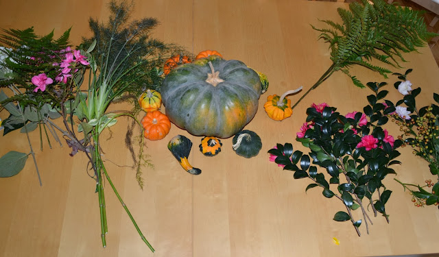 making autumn bouquets, http://growingdays.blogspot.com