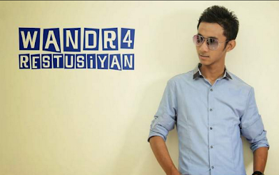 http://xtcptmusic.blogspot.com/2016/03/kumpulan-lagu-wandra-mp3-lengkap-terbaru-terpopuler.html