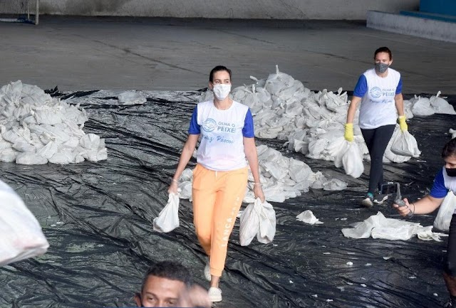 Em Primavera, prefeita Dayse Juliana realiza entrega de peixe da semana santa