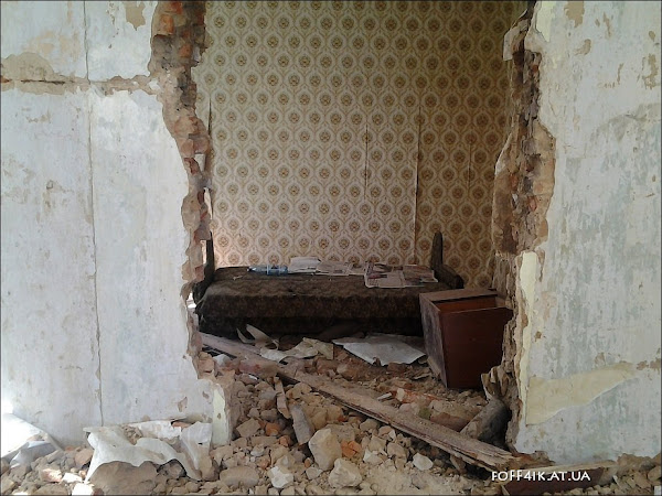 Заброшенный жилой дом в/ч склады ГСМ поле Полтавской битвы Полтава