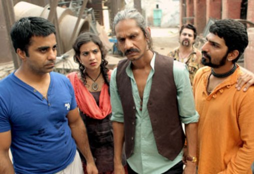 Vijay Raaz and Jatin Sarna in Saath Uchakkey