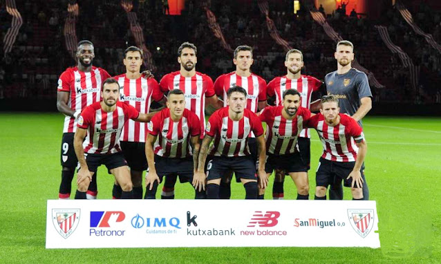 ATHLETIC CLUB DE BILBAO. Temporada 2021-22. Iñaki Williams, Dani García, Raúl García, Vivian, Íñigo Martínez y Unai Simón. Lekue, Berenguer, Vencedor, Balenziaga y Muniain. ATHLETIC CLUB DE BILBAO 2 R. C. D. MALLORCA 0. 11/09/2021. Campeonato de Liga de 1ª División, jornada 4. GOLES: 1-0: 68’, Vivian. 2-0: 75’, Iñaki Williams.