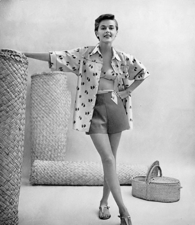 30 Fabulous Photos of American Model Carol McCallson in the 1940s and ...