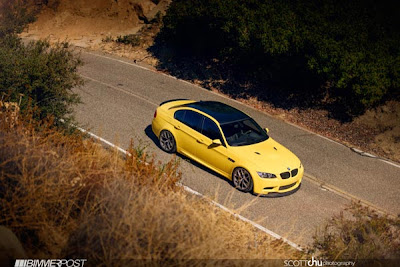 BMW M3 Amarela