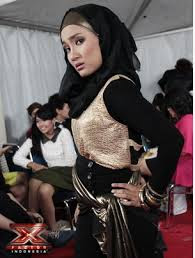 Download Lagu Fatin Shidqia Lubis - Girl On Fire Mp3