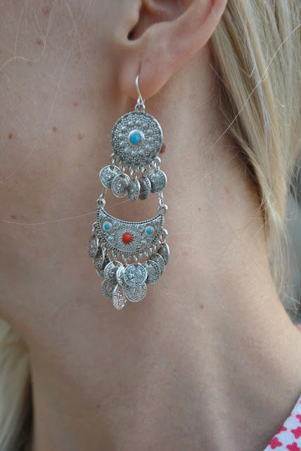 orecchini majique con charm monete orecchini boho orecchini estivi orecchini estate 2015 accessori estivi summer earrings majique london earrings oceanic jewellers