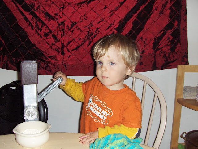 hand grinding flour