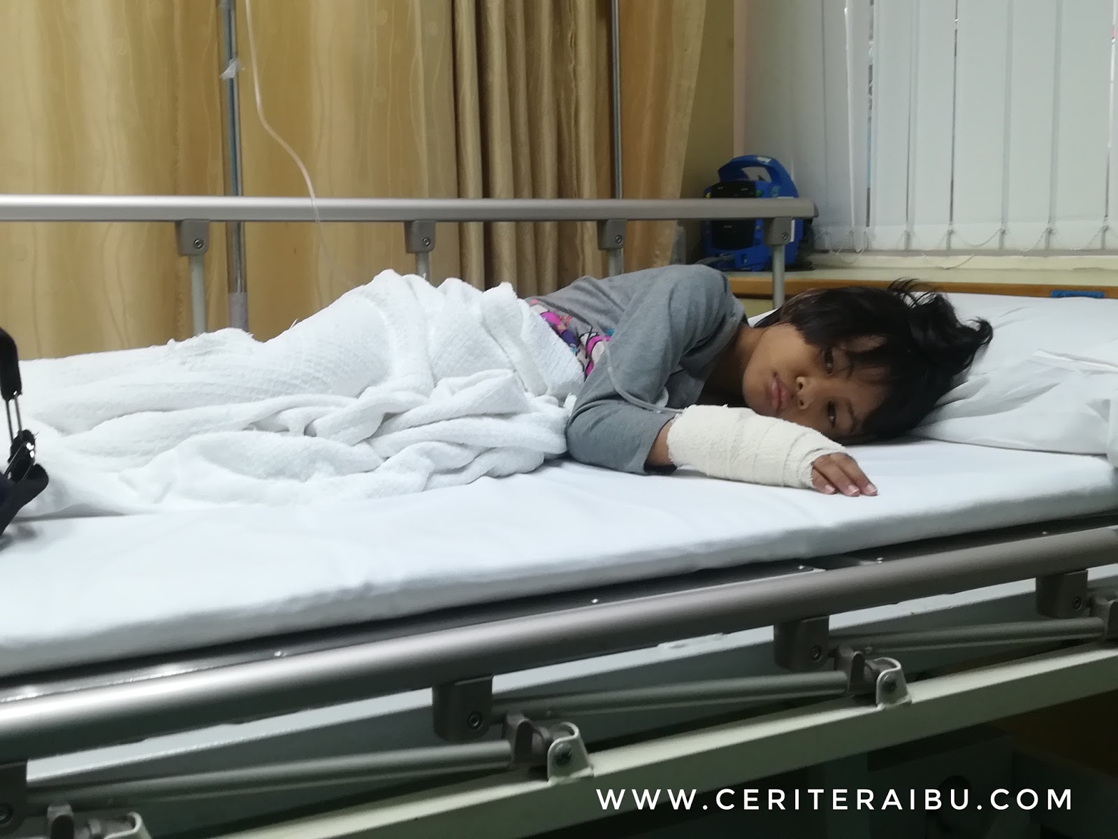 Kakak Diyana Warded Sebab Sakit Perut Dan Muntah Muntah Ceritera Ibu