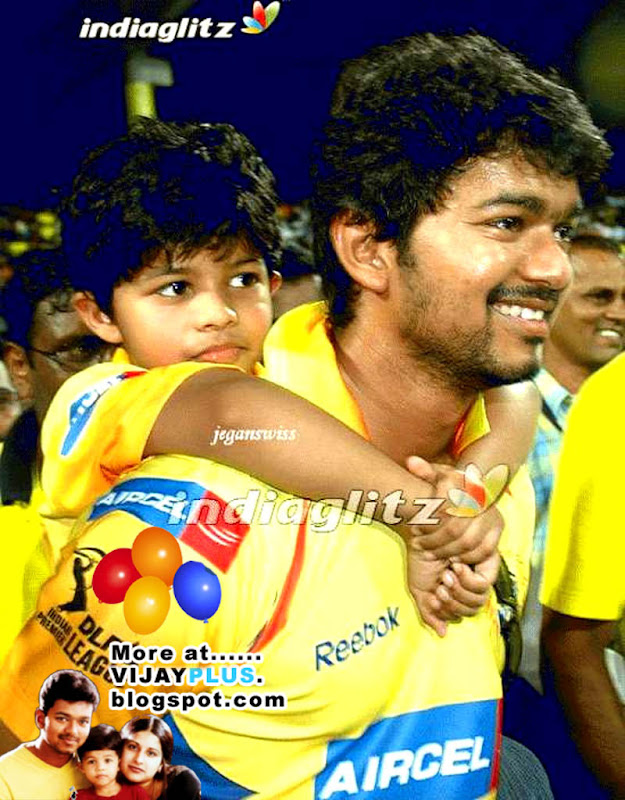 vijay with his son sanjay