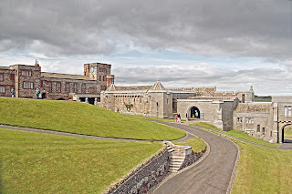 Bamburgh Castle by Cornelia Schulz