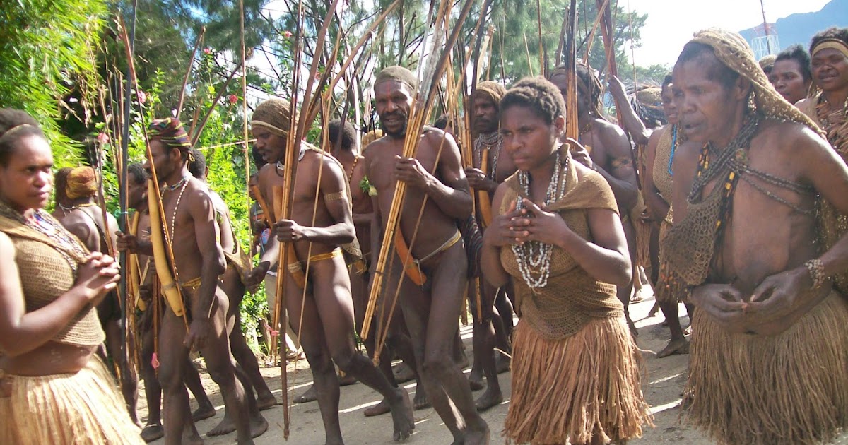 Cerita Rakyat Suku Mee dari Nabire, Papua - Asal Mula 