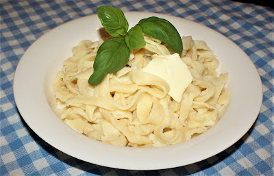 Färska äggnudlar, tagliatelle, fettuccine eller pappardelle