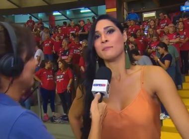 Jogadora de vôlei Jaqueline desmaia durante entrevista ao vivo de transmissão de TV