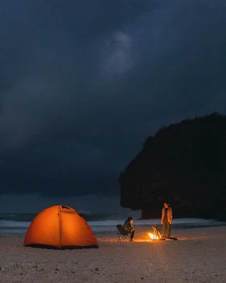 Camping di Pantai Greweng