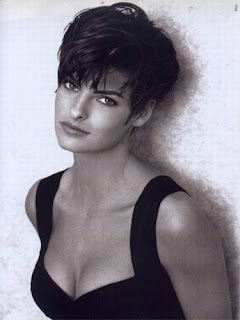 Linda Evangelista Hairstyle Trends for Women - Celebrity Hairstyle Ideas