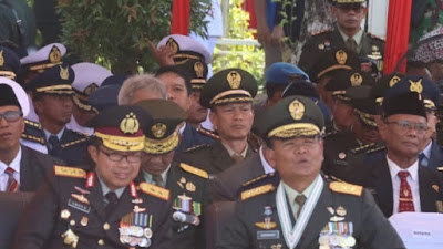 Kompak! Kapolda Sulsel Ikut Sukseskan Acara HUT TNI di Losari