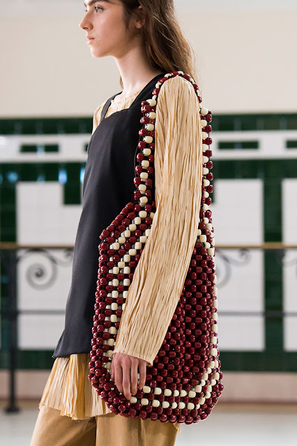 Fashion Week Paris show 51 most beautiful handbags for women fall fashion - Fashion Stopper
