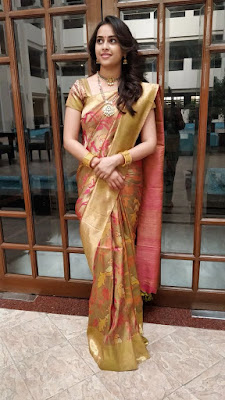 Actress sri divya latest hd photos
