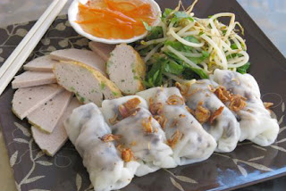 Bánh Cuốn (Vietnamese steamed rice rolls)