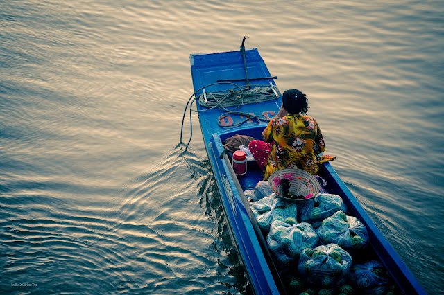 Floating market in Can Tho 2023