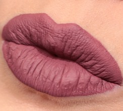 PreferentiallyYoursRetroMatteLiquidLipcolourMAC8