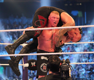 أفضل 30 لحظة في تاريخ المصارعة WWE