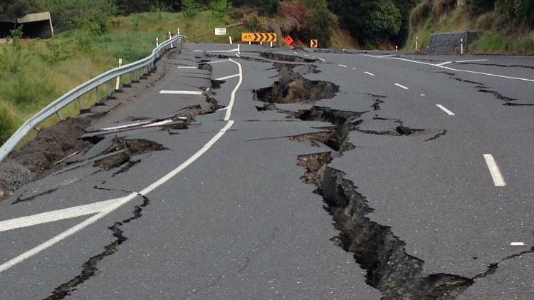 Mengapa Indonesia Rawan Terkena Gempa Bumi?