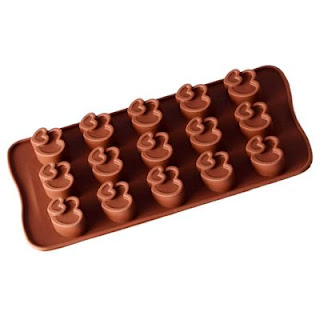 https://www.walmart.com/ip/Fancyleo-15-Holes-Heart-Shape-Valentine-s-Day-Chocolate-Box-Candy-Silicone-Bakeware-Mould-Cake-Fondant-Mould/651578903