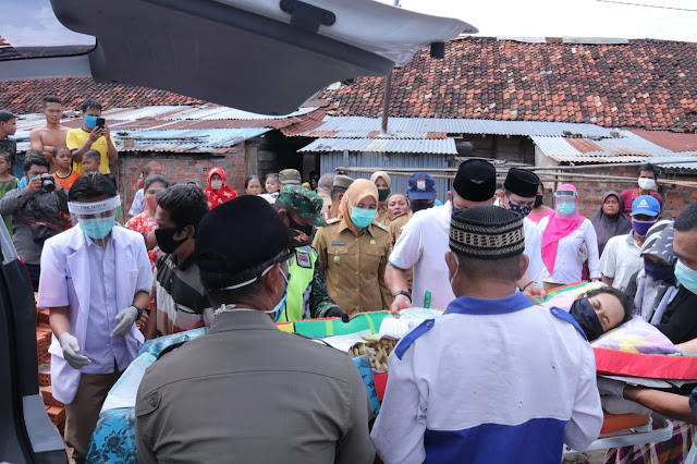 Delapan Bulan Terbaring Diatas Kasur Akibat Luka Bakar, Aris Munandar Akhirnya Dirujuk Fitri ke RSUD Bari