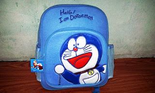 Gambar Tas Sekolah Motif Doraemon