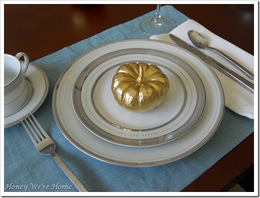 Gma, Thanksgiving table 033