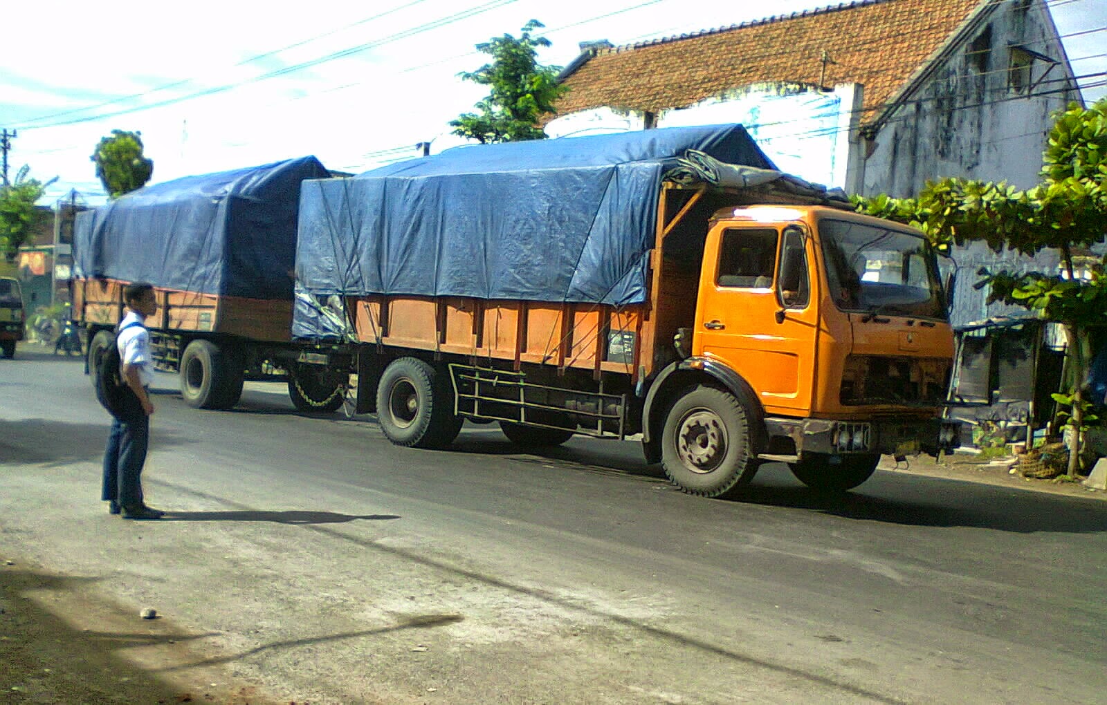 Truck Gandeng 