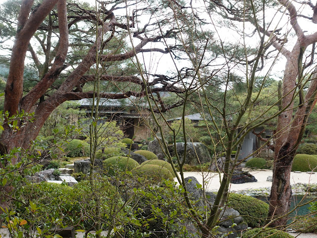 足立美術館の池庭