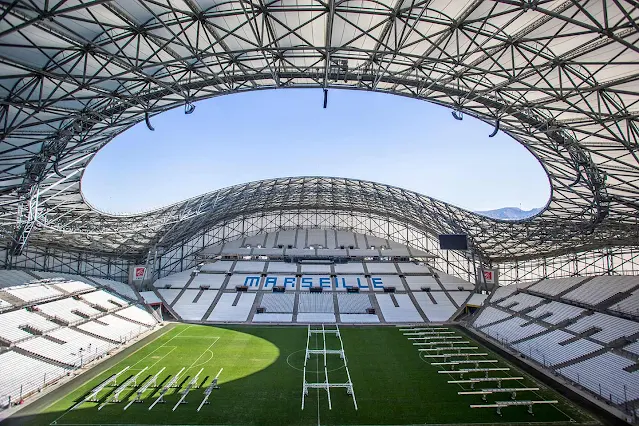 マルセイユ  Marseille (Stade Vélodrome)