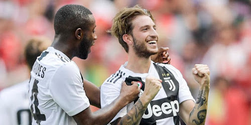 Juventus Menang, Allegri Puji Caldara dan Pemain Muda Lainnya