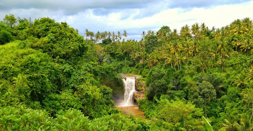 Tegenungan Waterfall