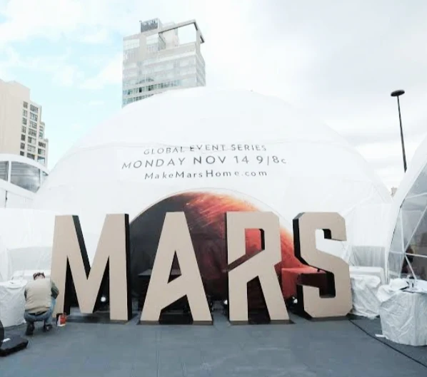 National Geographic's "Mars: Experience VR