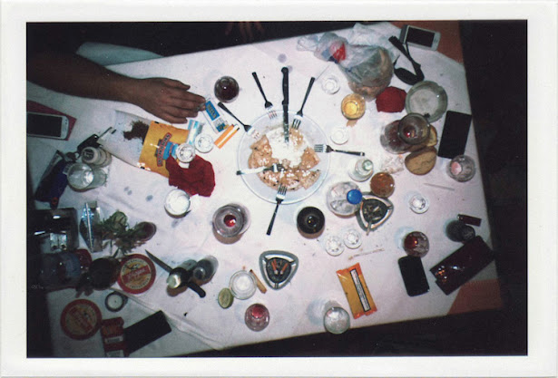 dirty photos - fumus - a photo of table and food