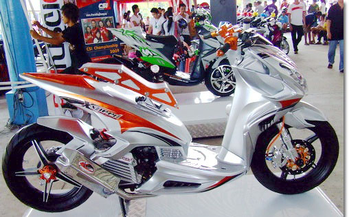 Yamaha Mio 125CC auto motor sport 2012