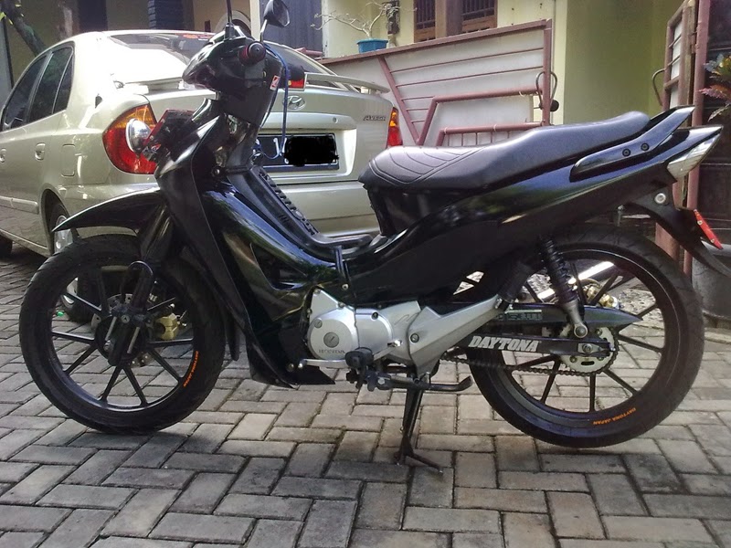  Modifikasi  Motor  Honda Karisma  Terkeren Dan Terbaru 