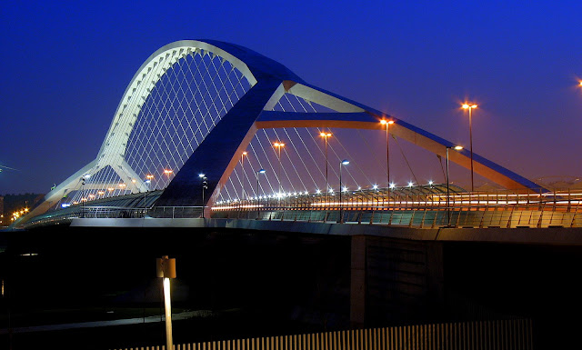 Puente del Tercer Milenio en Zaragoza