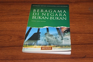 buku,beragama,negara,bukan-bukan,lpm Ro'yuna,IAIN, Mataram
