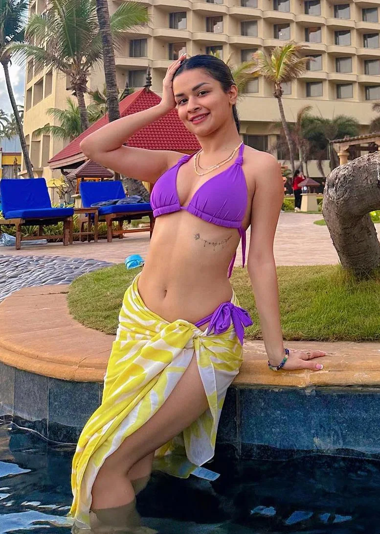 Avneet Kaur string bikini sexy body cleavage