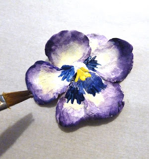 Beautiful pansy hairpin