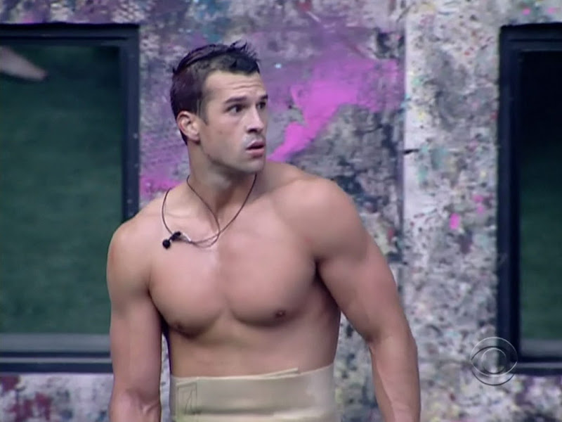 Brendon Villegas Shirtless on Big Brothers 12 week 5